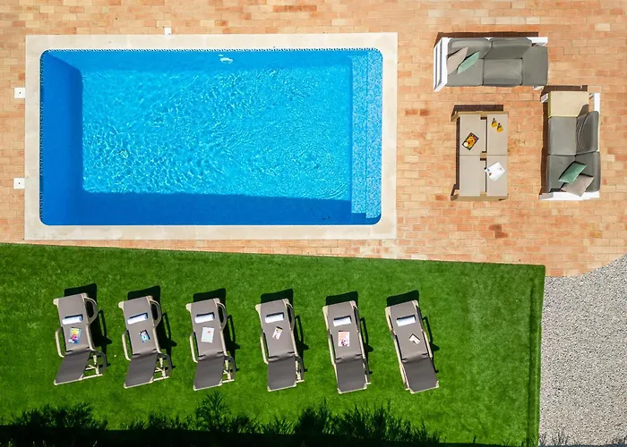 Bellegarde By Algarve Vacation