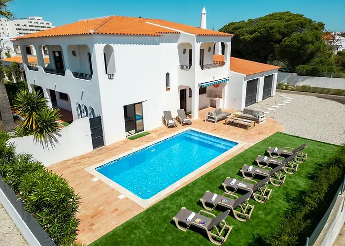 Bellegarde By Algarve Vacation Villa *